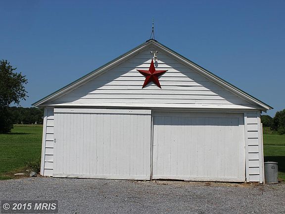 Exterior (Rear)