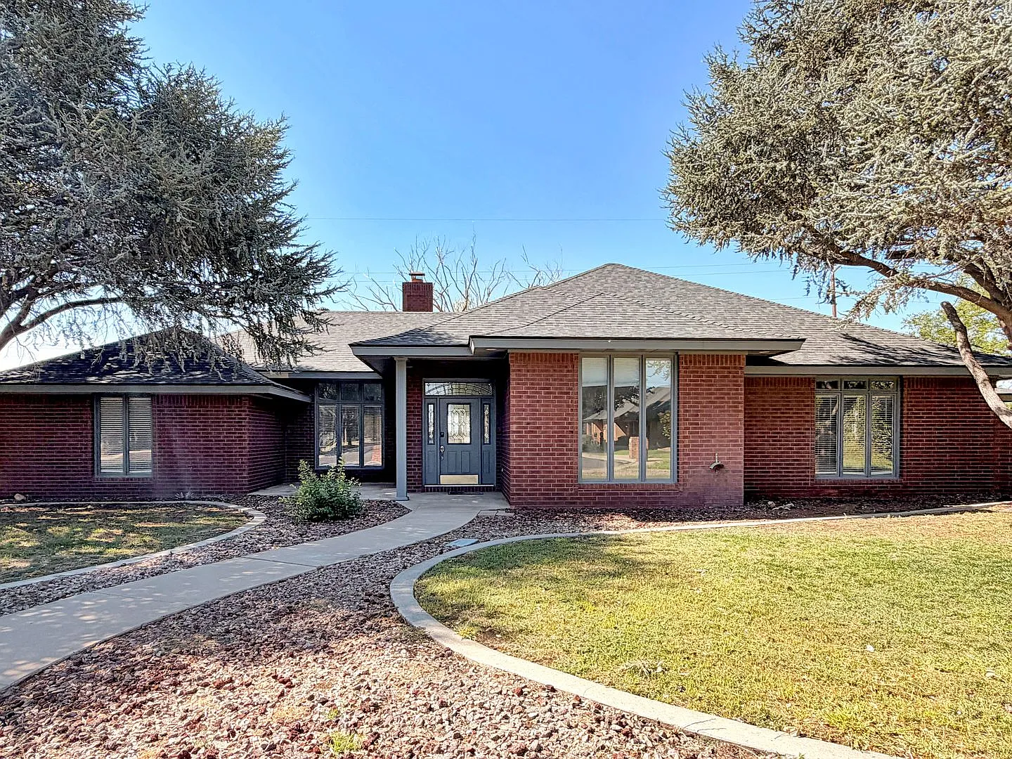1325 W. Canterbury | Hobbs — Photo 1