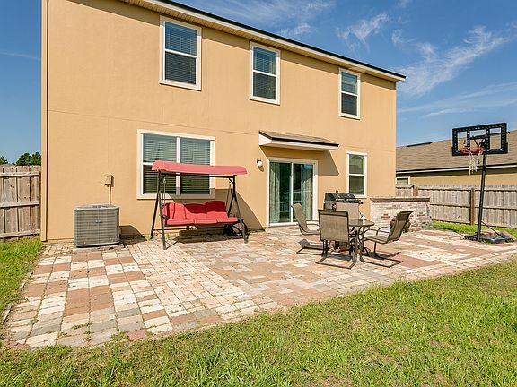 4th image of 3855 Falcon Crest Dr