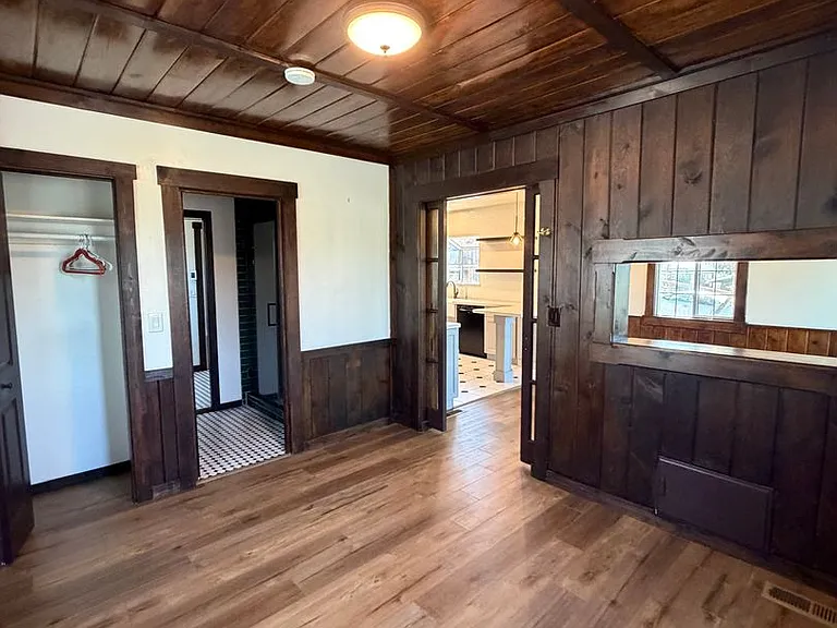 2329 Scenic Ave — Photo 12
