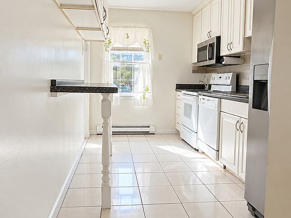 5th image of 150 Maybury Circle #1
