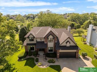 802 N Fillmore St, Papillion, NE 68046