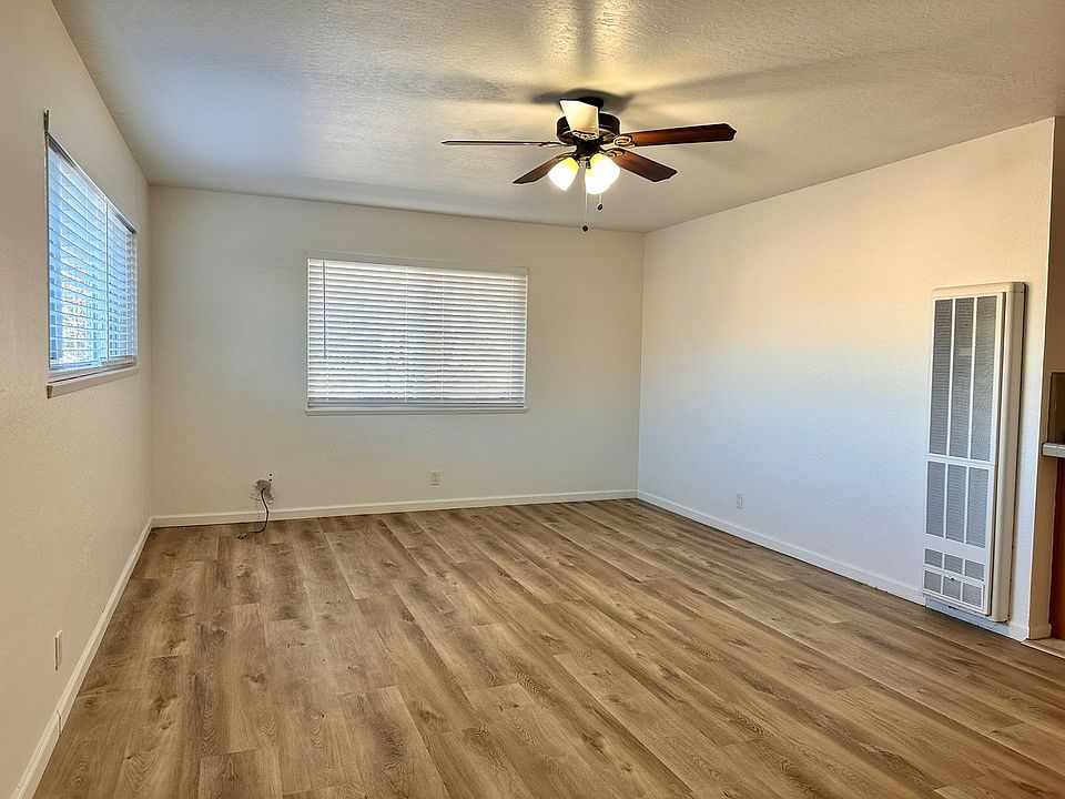 1st image of 1010 W Iowa Ave #4