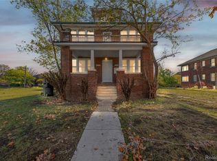 9892 Chenlot St, Detroit, MI 48204