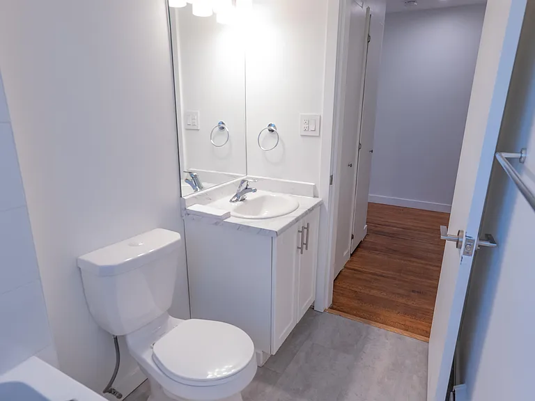 2185 Oxford St #103 — Photo 13