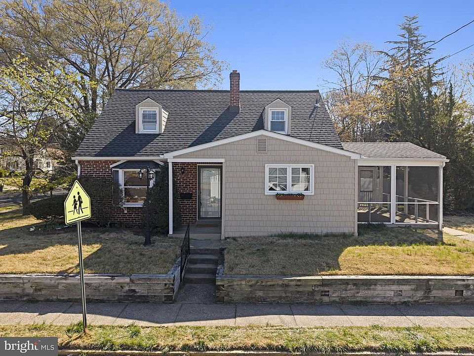 1st image of 1644 W High St