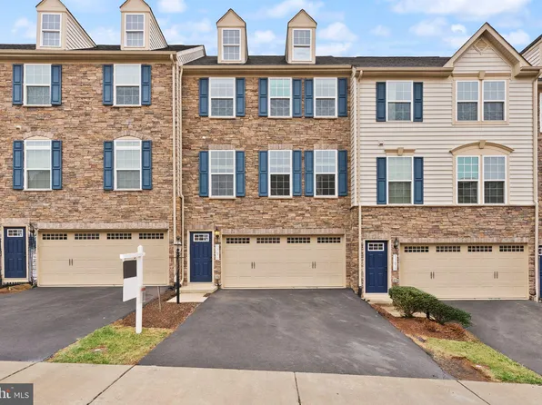 13671 Rockingham Ln, Gainesville, VA 20155