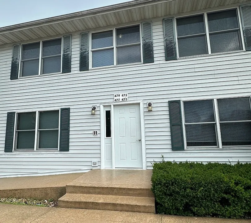 465 N School St #477