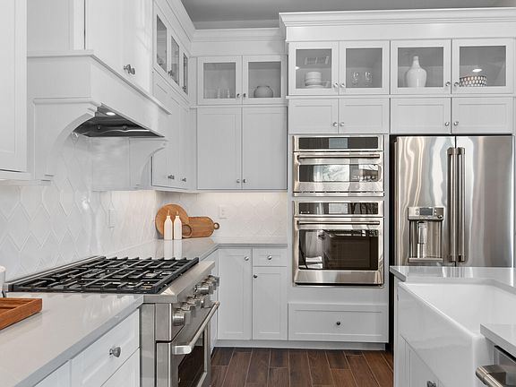 6th image of this home