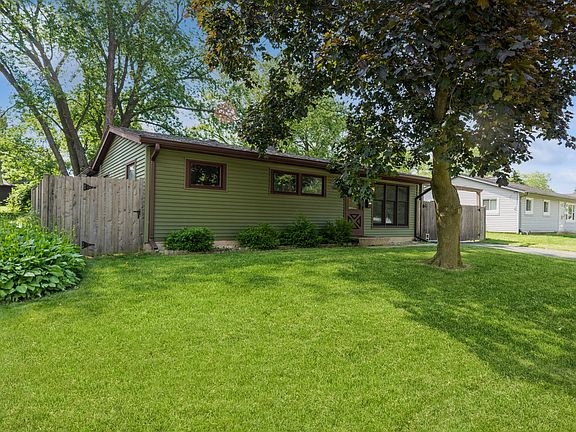 2nd image of 36151 N Grandwood Dr