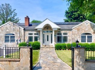 90 Courtland Ave, Stamford, CT 06902