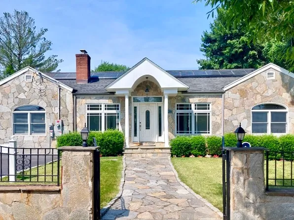 90 Courtland Avenue, Stamford, CT 06902