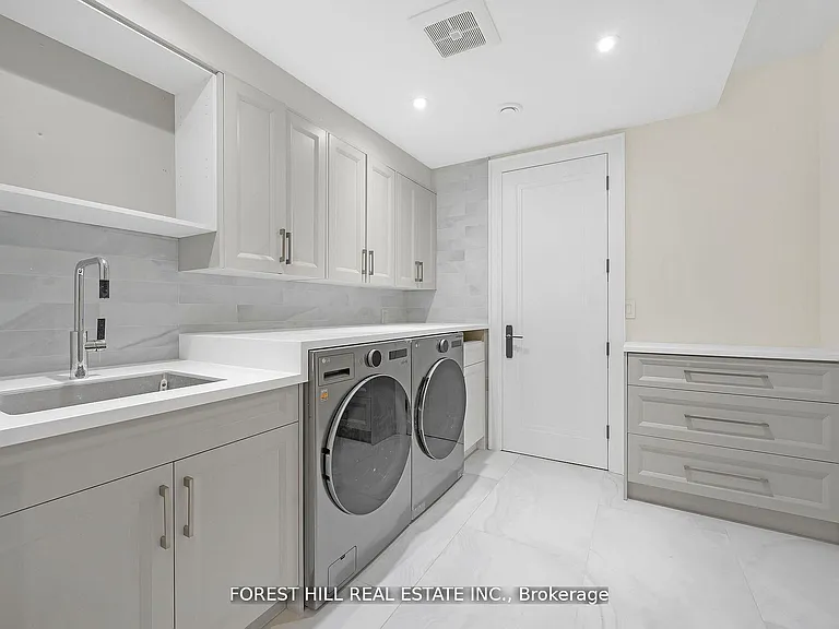132 Lothian Ave — Photo 36