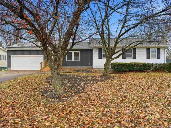 807 S 8th Ave, Washington, IA 52353