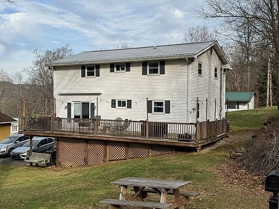 4th image of 236 E Thistle CT