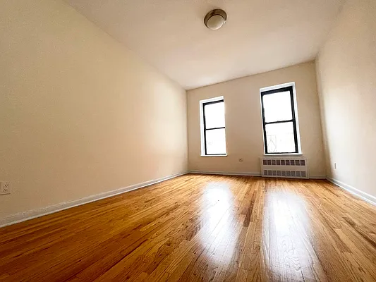 Rented by Bond New York | media 6