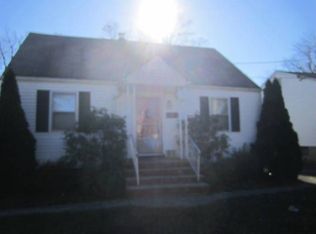 152 Hillside Ave, Bergenfield, NJ 07621
