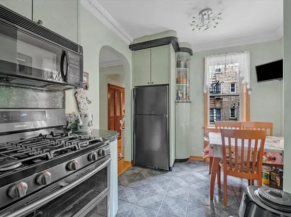 3845 18th Avenue image 6 of 13