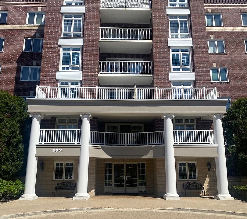1st image of 7051 W Touhy Ave APT 308