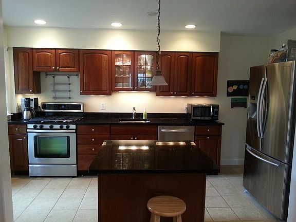 3rd image of 159 Dumbarton Rd