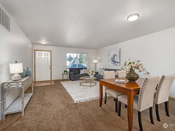 3rd image of 1325 130th Street E