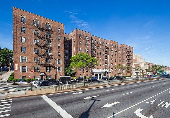 2nd image of 97-50 Queens Blvd #612