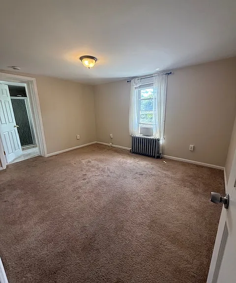 530 W Elm St — Photo 10