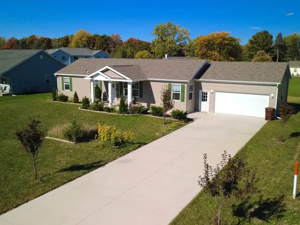 2383 Joseph Dr, Mount Pleasant, MI 48858