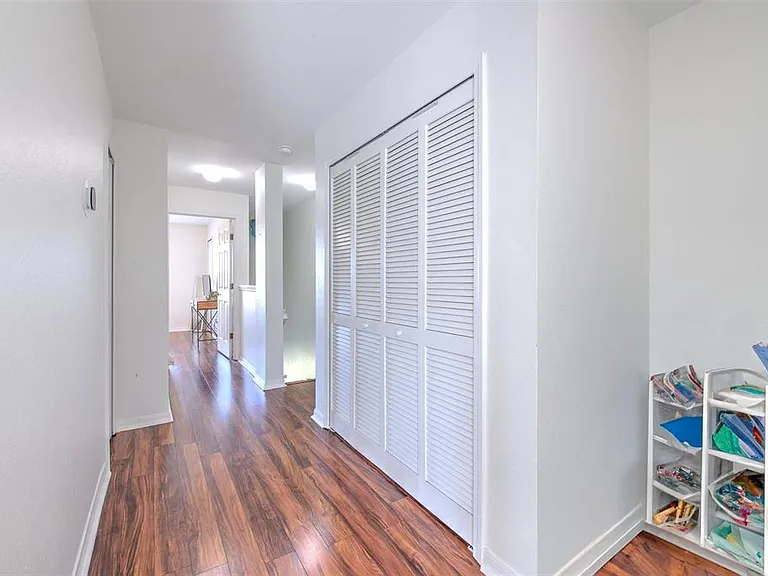 11094 Winter Crest Dr — Photo 19