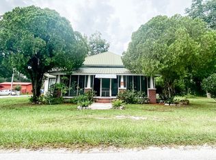 134 SE Hart Ave, Mayo, FL 32066