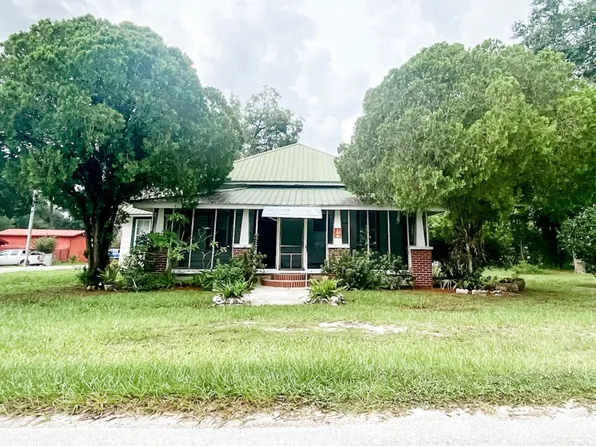 134 SE Hart Ave, Mayo, FL 32066