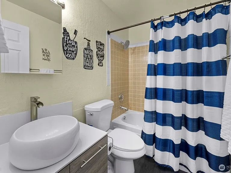 1003 S 308th St #6 — Photo 6