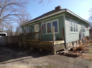 210 E Catherine St, Bellevue, MI 49021