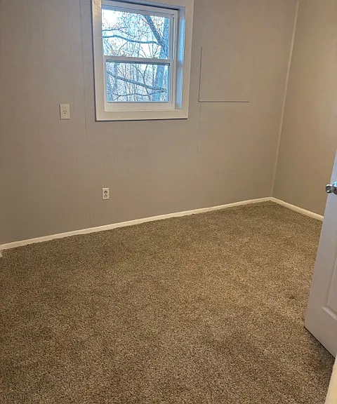 4823 Memorial Blvd #11 — Photo 5