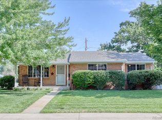 2199 W Pine Ridge Ave, Littleton, CO 80120