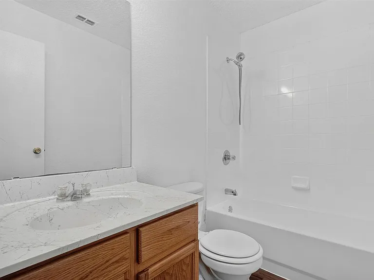 826 Hems Ln — Photo 17