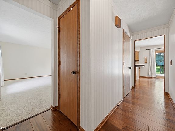3rd image of 1749 Cove St NW
