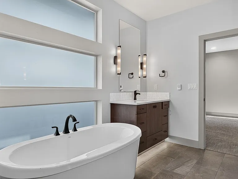 6063 W Baron St — Photo 27