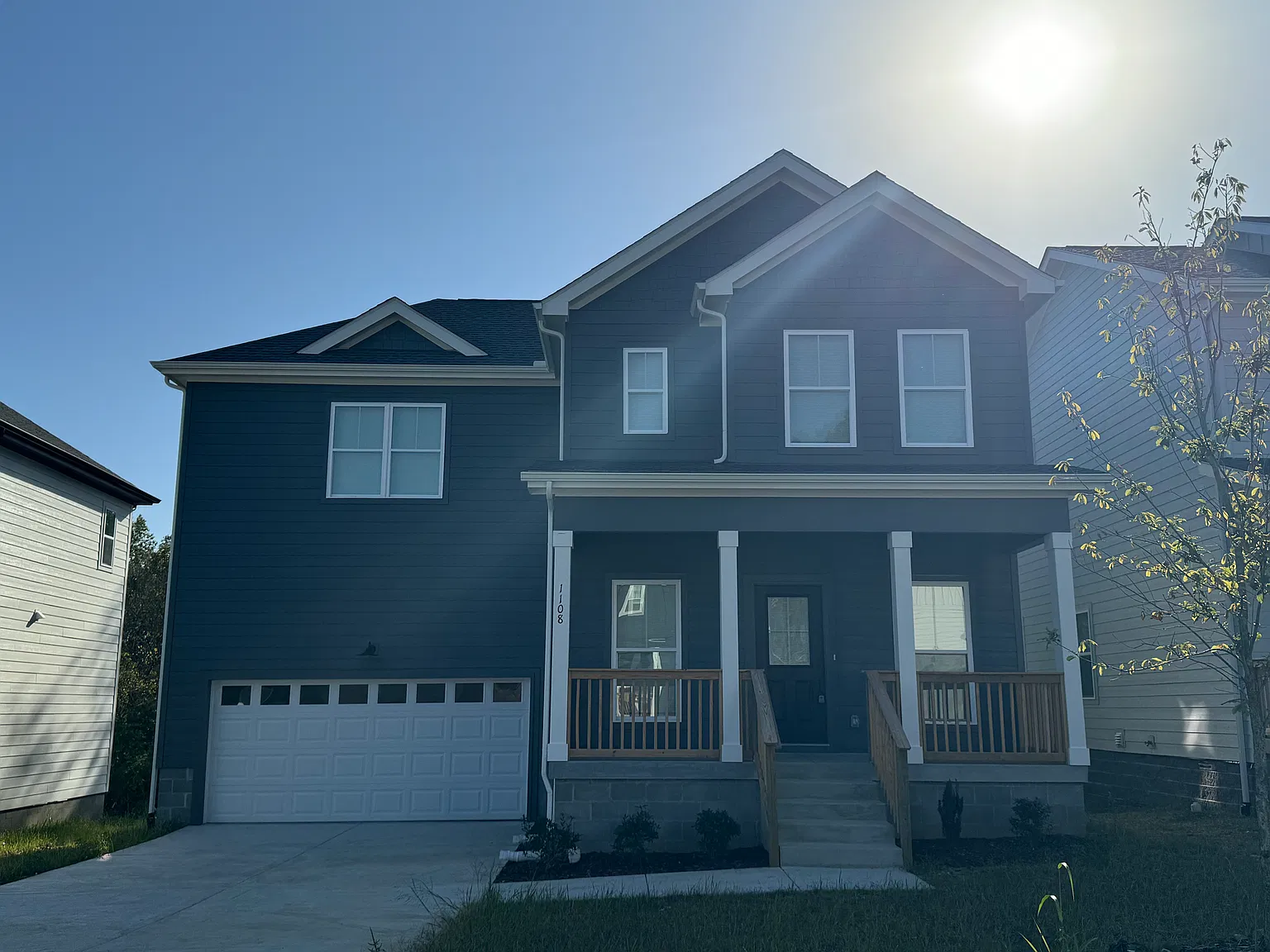 4 bed, 2.5 bath, 1834 sqft, $2,500 — Photo 1
