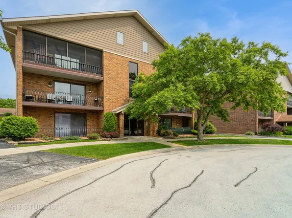 16807 81st Ave APT 2S, Tinley Park, IL 60477