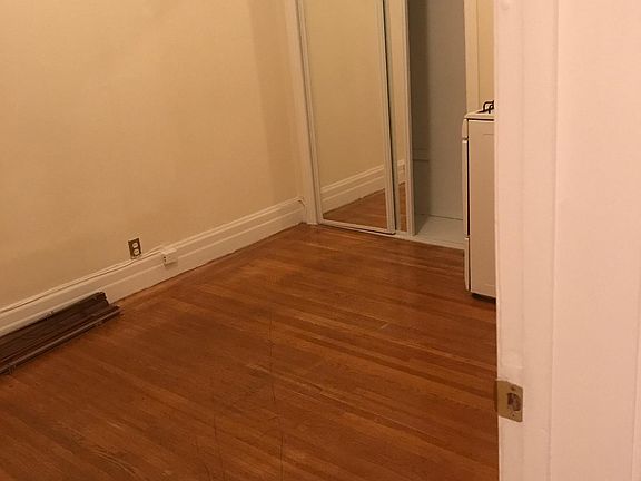 5th image of 28 Baker St