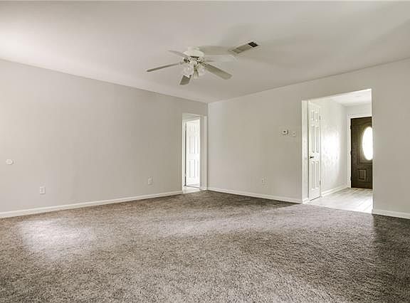 5th image of 337 Woodhaven Dr