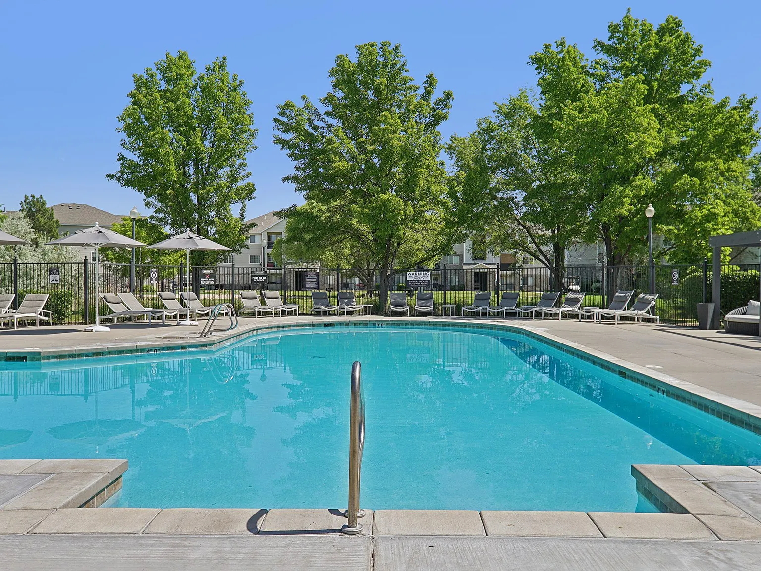 Maison's Landing Apartments — Photo 2