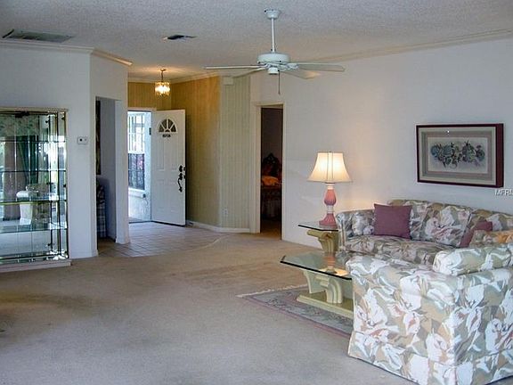 2nd image of 1720 Moon Dr