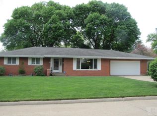 16 Melody Ter, Fort Madison, IA 52627