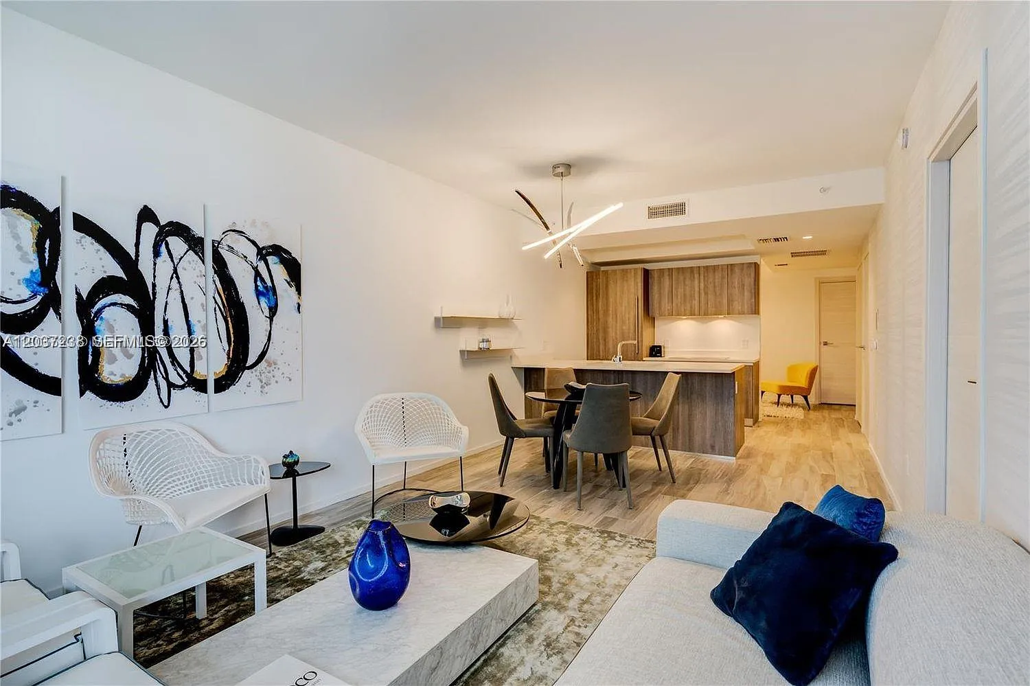 801 Sma Residences Condo — Photo 1