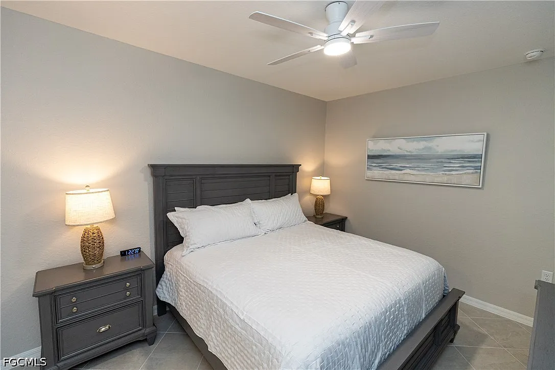 2 bed, 2.0 bath, 1154 sqft, $4,500 — Photo 3