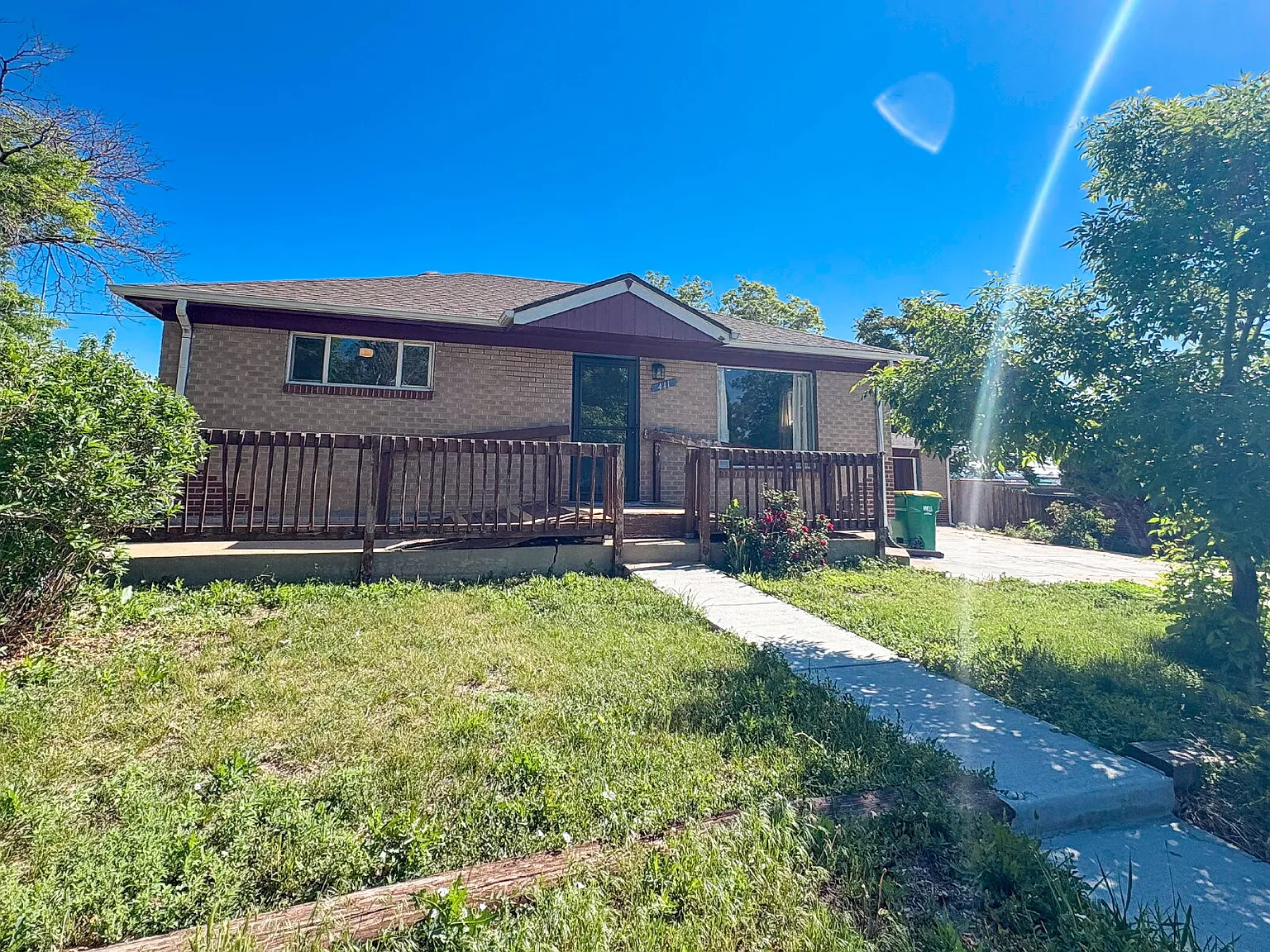 Charming Home w/Big Garage — Photo 1