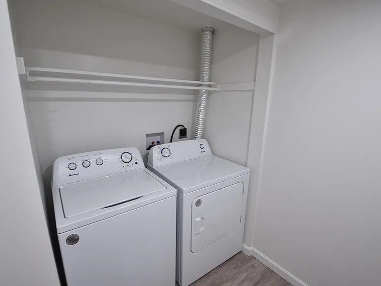 4440 Laguna Pl - Meadows Apartments — Photo 31