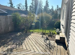 5698 NW 172nd Ter, Portland, OR 97229